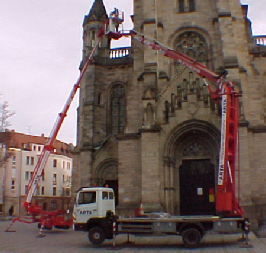Tauben Kotablagerung Taubenkot Taubenabwehr an Kirche Stuttgart